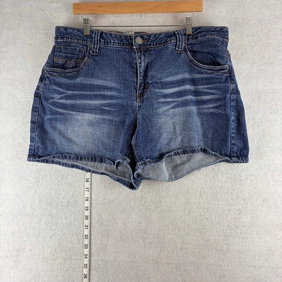 Vintage Lane Bryant Blue Denim Jean Shorts Women’s 18 Stretch Fading Whiskering - Picture 1 of 10